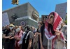 米コロンビア大でガザの戦闘に対する抗議のデモ行進をする学生ら＝１日、ニューヨーク（ロイター＝共同）