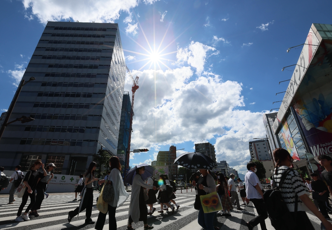 猛暑日の大分市＝７月３日、大分市中央町