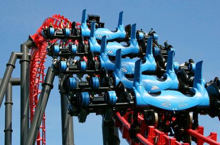 富士急ハイランドのジェットコースター「ええじゃないか」＝撮影年月日不明（国交省提供）