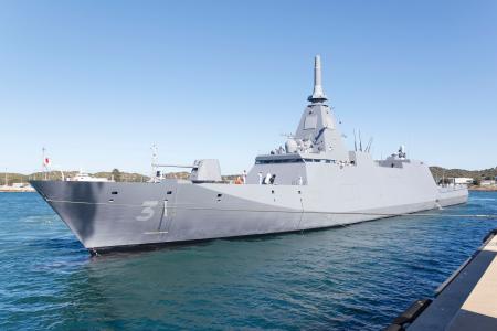 オーストラリアのスターリング海軍基地に到着した海上自衛隊の護衛艦「のしろ」＝１１日（オーストラリア国防省提供・共同）