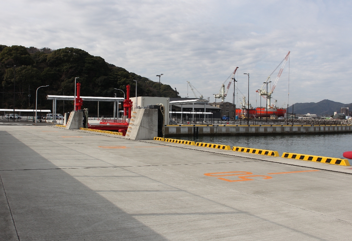 臼杵港の新フェリーターミナル。２５メートル長くなったバース