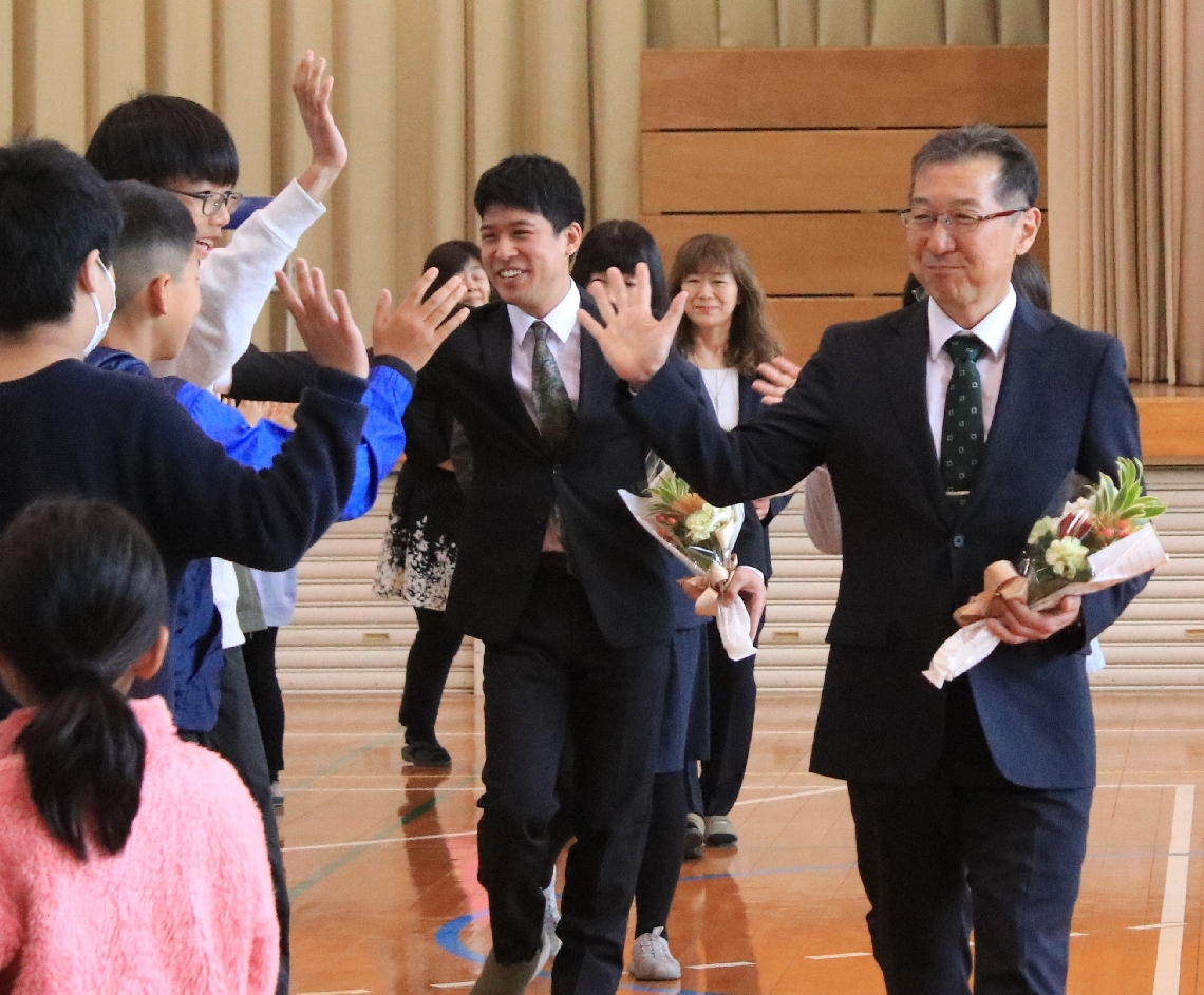 小学校　集合写真 