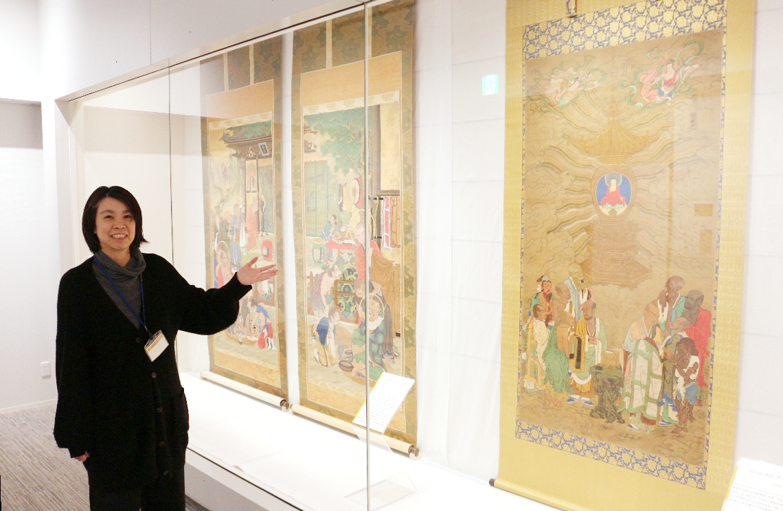 全国各地に伝わる代表的な五百羅漢図を紹介している