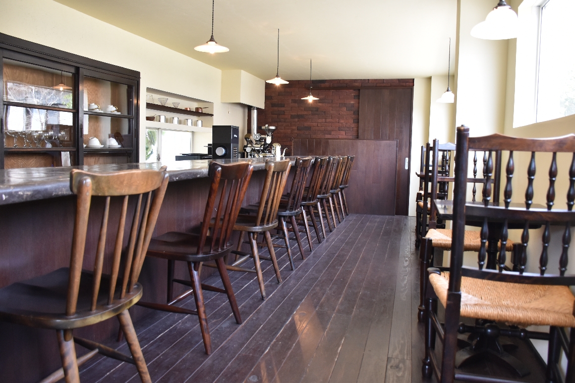 落ち着いた雰囲気の「喫茶　間」