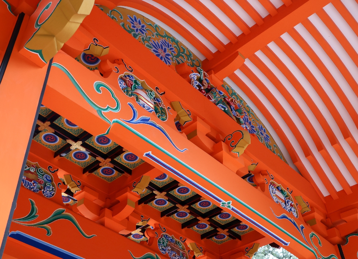 創建当初のようにきれいになった西大門の装飾