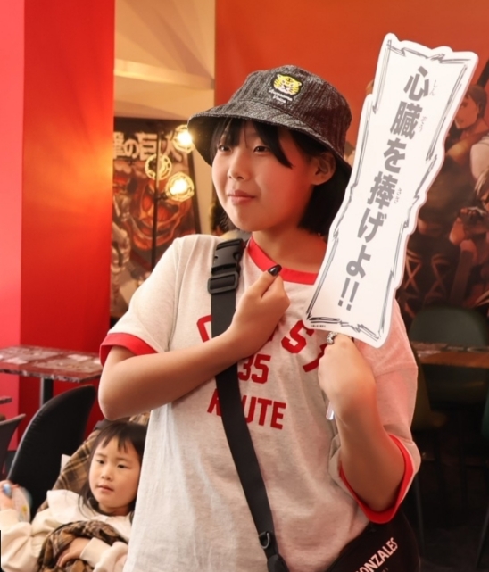 記念撮影を楽しむ観光客