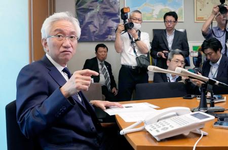 国会内で記者会見する自民党の西田昌司参院議員＝９日午後