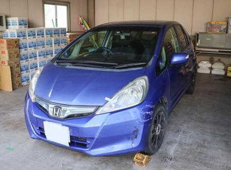 ロッシ・クルーズ・ジョン・エリアス容疑者が運転していた車＝２０日午後、三重県警高速隊