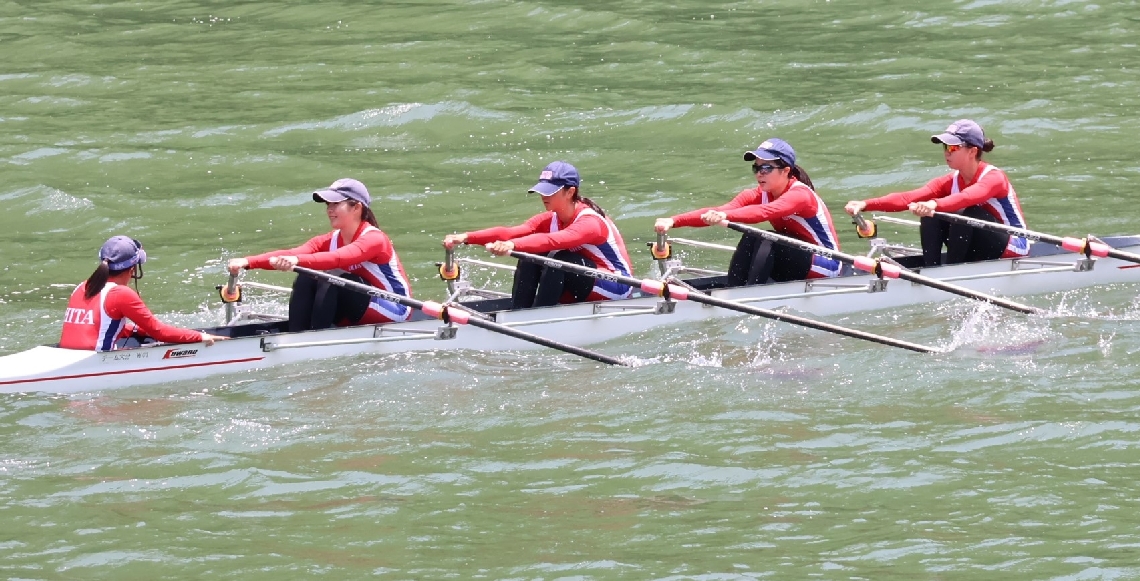 【ローイング女子かじ付きクォドルプル】優勝した日田