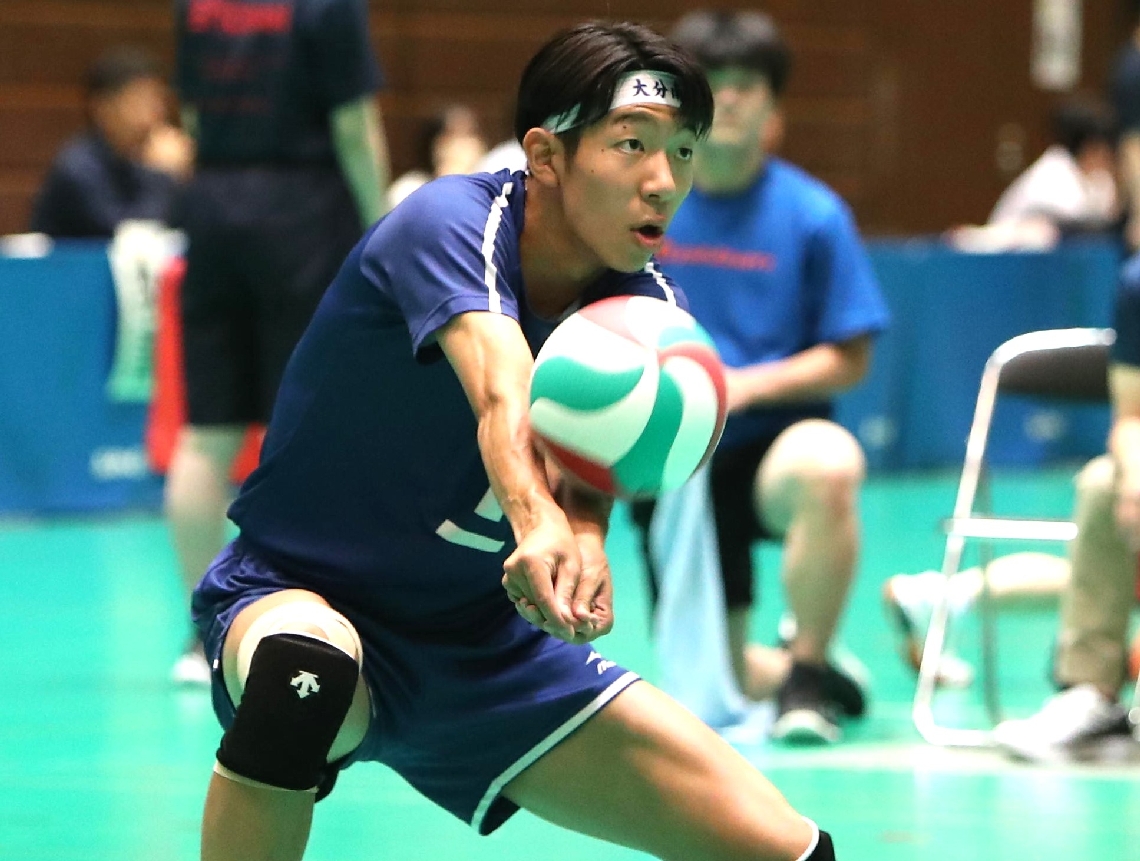 【バレーボール男子決勝・大分南―大分工】守備役からアタッカーに転身し、攻守で躍動した大分南の井手平