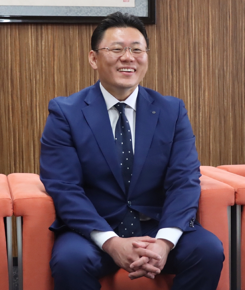 「県の発展に貢献したい」と語る中島会長