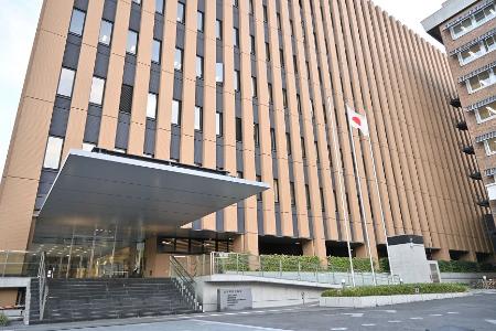山梨県警察本部＝甲府市