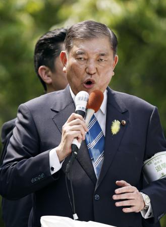 参院選が公示され、第一声を上げる自民党総裁の石破首相＝３日午前、神戸市