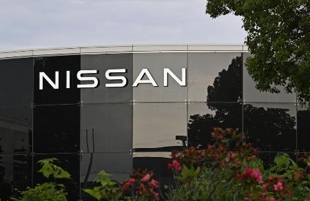 日産自動車栃木工場のロゴ＝５月、栃木県上三川町