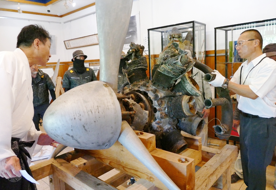 護國神社大総覧 護国神社」国の登録有形文化財に 本殿・拝殿など11件 大鳥居は