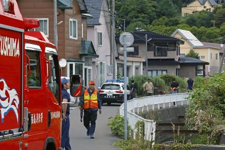 ヒグマ１頭が駆除された現場付近＝１８日午前４時４６分、北海道福島町