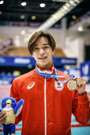 競泳男子２００メートル個人メドレーで金メダルを獲得した森拓海＝ベルリン（（Ｃ）Ｒｅｉｎａｌｄ　Ｃｏｄｄｏｕ／Ｒｈｉｎｅ―Ｒｕｈｒ　２０２５、共同）