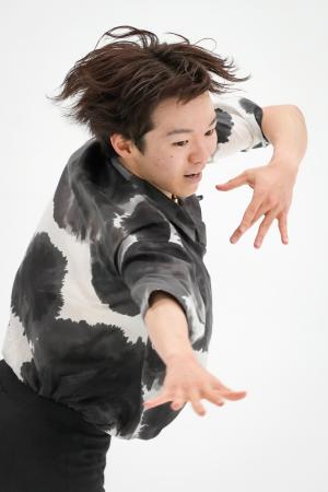 男子ＳＰ　演技する鍵山優真＝名古屋市
