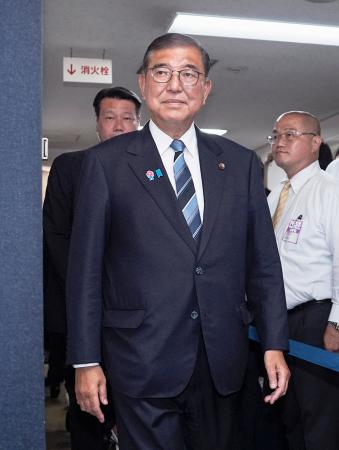 メディアのインタビューに臨む自民党総裁の石破首相＝２０日９時５３分、東京・永田町の党本部