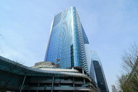 ＫＤＤＩ本社＝東京都港区