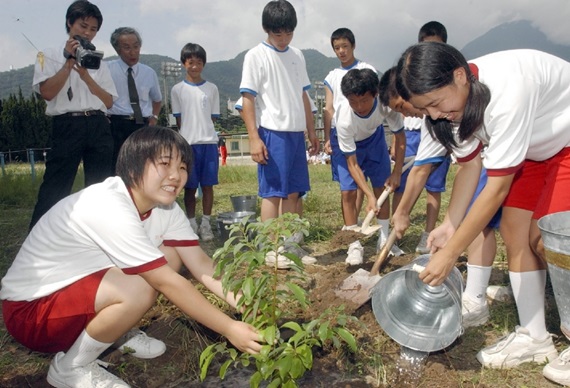 おおいた戦後50年　大分合同新聞社 空襲の記憶】5月7日 中津と佐伯でB29計2機撃墜 - 大分の