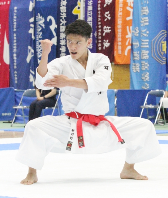 【全国高校総体】空手道 男子個人形で羽田野5位タイ、大分県勢過去最高 大分のニュースなら 大分合同新聞プレミアムオンライン Gate 