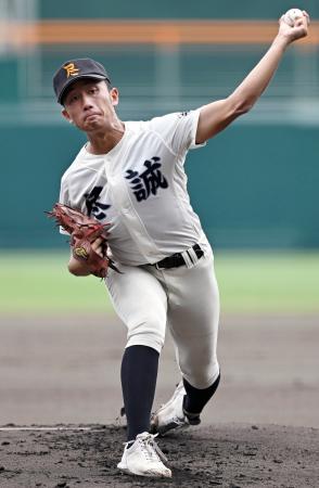東大阪大柏原戦に先発した尽誠学園・広瀬＝甲子園