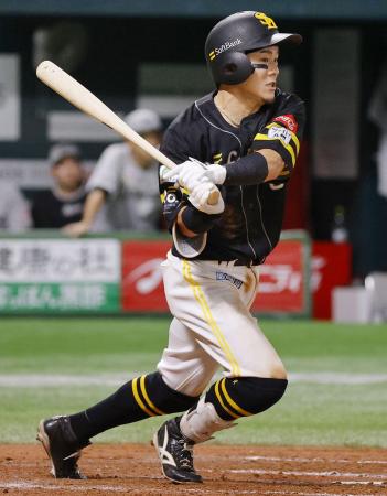 ９回ソフトバンク１死一、三塁、牧原大が右翼線にサヨナラ打を放つ＝みずほペイペイドーム