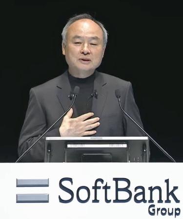 株主総会で話すソフトバンクグループの孫正義会長兼社長＝６月、東京都千代田区