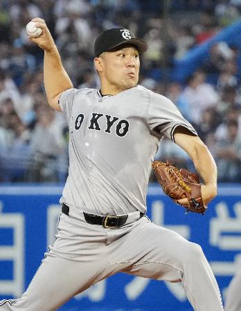 ヤクルト戦に先発した巨人・田中将＝神宮