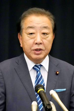 立憲民主党の両院議員懇談会で発言する野田代表＝２２日午前、国会