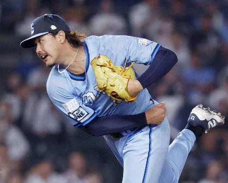 ロッテ戦に先発し８回無失点で５勝目を挙げた西武・高橋＝ＺＯＺＯマリン