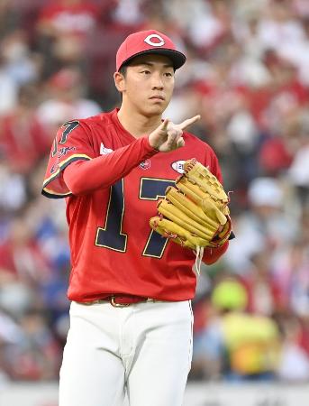 ６回途中３失点で今季初勝利を挙げた広島・常広＝マツダ