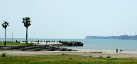 三菱商事などが手がける千葉県銚子市沖の洋上風力発電所建設予定地付近＝５月