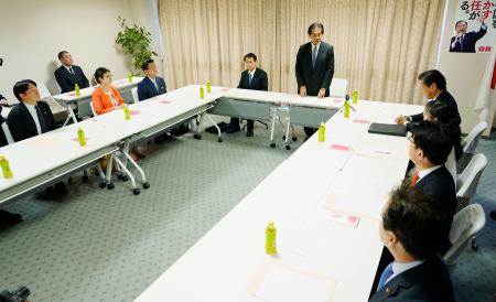 自民党本部で開かれた総裁選挙管理委員会＝２７日午後、東京・永田町