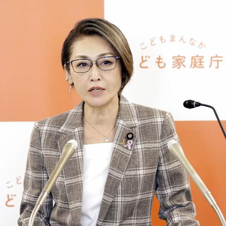記者会見する三原こども政策相＝２９日午前、東京都千代田区