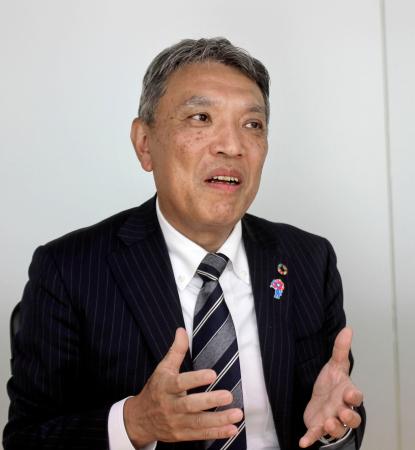 インタビューに応じる池田泉州ホールディングスの阪口広一社長