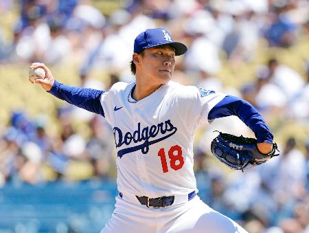 ダイヤモンドバックス戦に先発し、７回１失点と好投したドジャース・山本＝ロサンゼルス（共同）