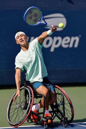 車いすの部男子シングルス準々決勝で勝利した小田凱人＝ニューヨーク（共同）