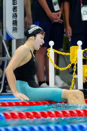 成年女子５０メートル自由形で５位に終わった東京・池江璃花子＝インフロニア草津アクアティクスセンター