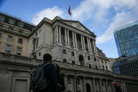 ロンドンにある英イングランド銀行の建物（ゲッティ＝共同）