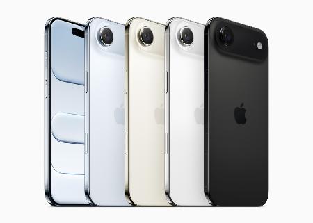 アップルが発売する本体の厚さが最薄のｉＰｈｏｎｅエア（同社提供、共同）