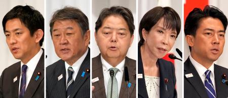 自民党総裁選の共同記者会見で質問に答える（左から届け出順に）小林元経済安保相、茂木前幹事長、林官房長官、高市前経済安保相、小泉農相＝２３日午前、東京・永田町の党本部