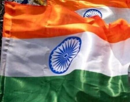 インド国旗（ゲッティ＝共同）
