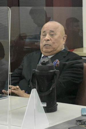 記者会見するＪＡグループ京都の中川泰宏会長＝２８日、京都府亀岡市