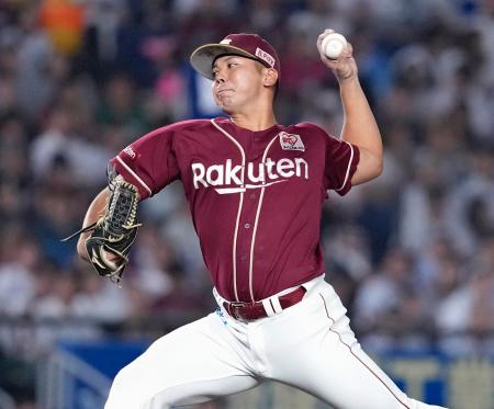 ７回に登板しプロ初勝利を挙げた楽天・泰＝ＺＯＺＯマリン