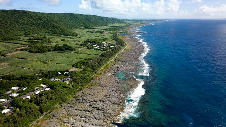「日本ジオパーク」に認定された鹿児島県の「喜界島」（喜界島ジオパーク推進協議会提供）