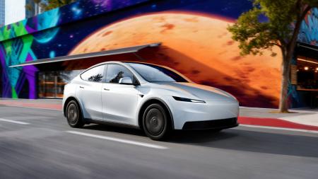 米テスラが７日発表したＳＵＶ「モデルＹ」の低価格モデル（テスラ提供・ロイター＝共同）