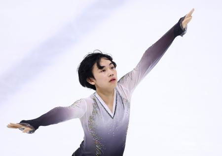 男子フリーで演技する高橋星名＝アブダビ（ＩＳＵ提供・ゲッティ＝共同）