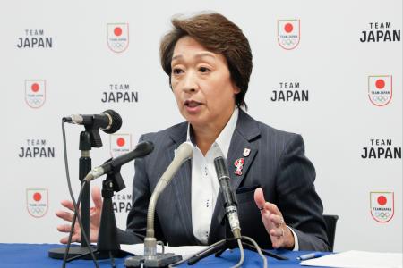 就任後初めての定例記者会見を行うＪＯＣの橋本聖子会長＝１５日、東京都新宿区